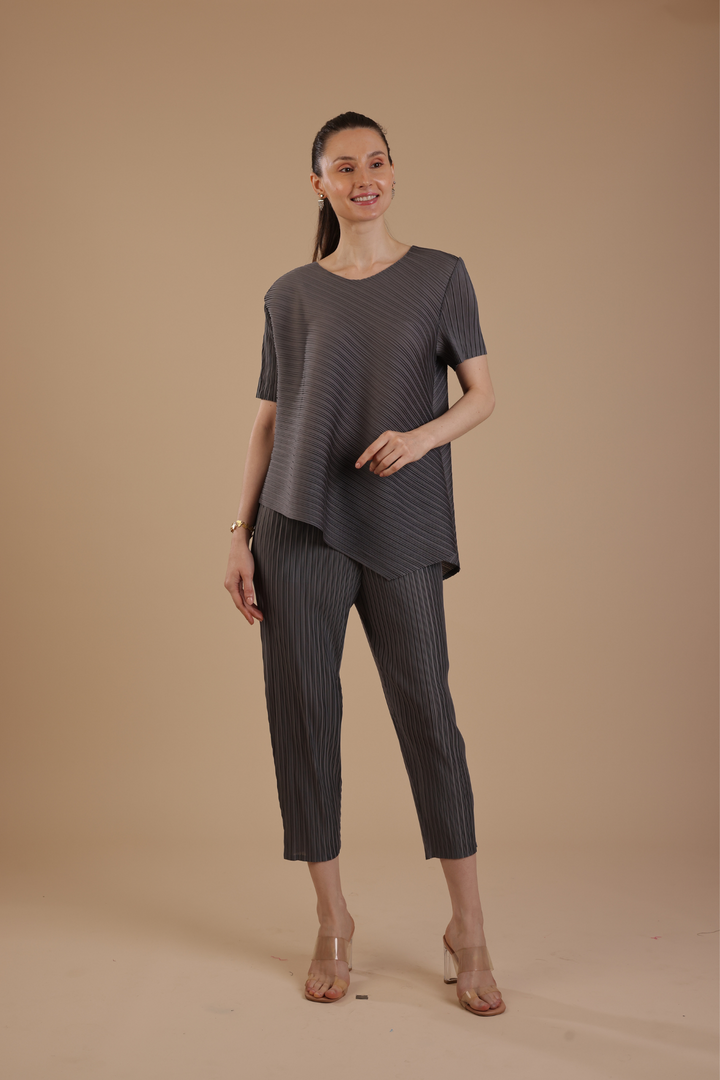 Hector Pleated Coord set (Iron)